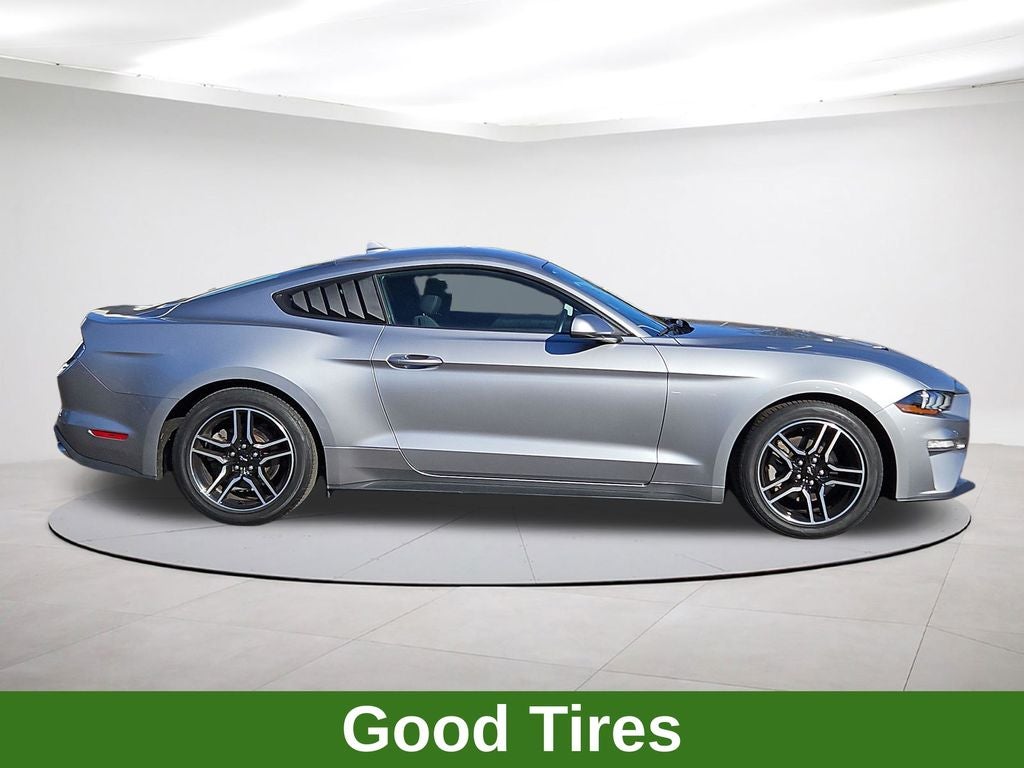 2022 Ford Mustang EcoBoost