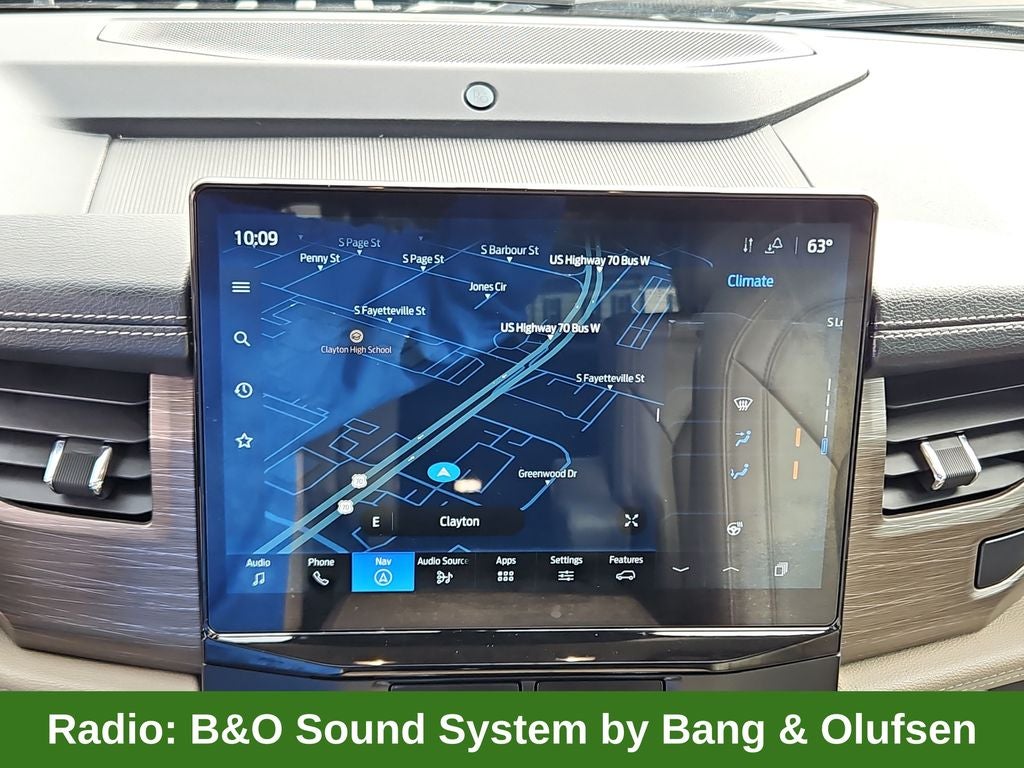 2023 Ford Expedition Limited w/ Nav, Panoramic Vista Roof & 3rd Row