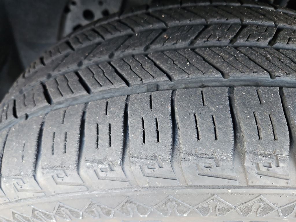 2023 Ford Expedition Limited w/ Nav, Panoramic Vista Roof & 3rd Row