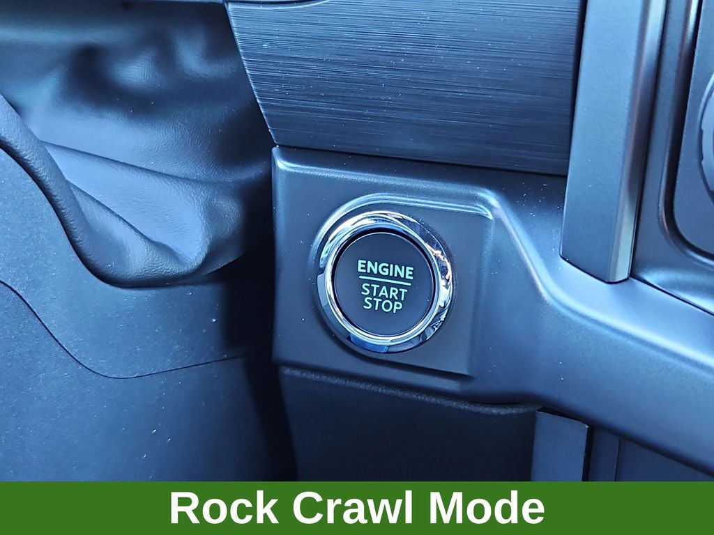 2024 Ford F-150 XLT 4WD SuperCrew FX4 5.0L w/ Black Appearance Pkg