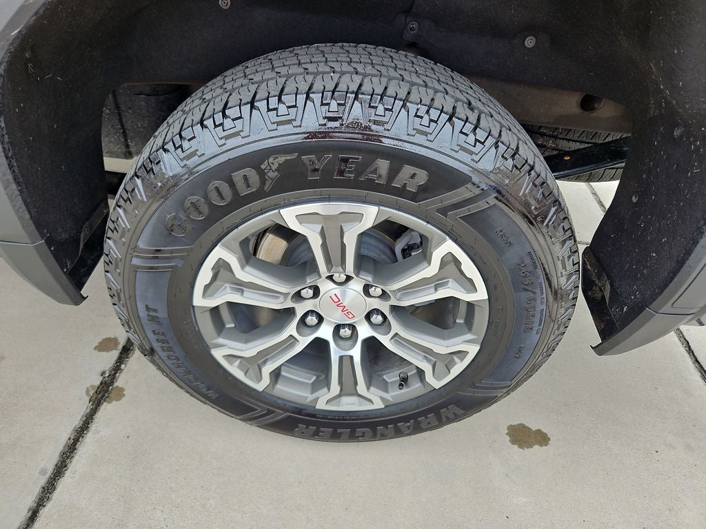 2025 GMC Sierra 1500 SLT 4WD Crew Cab