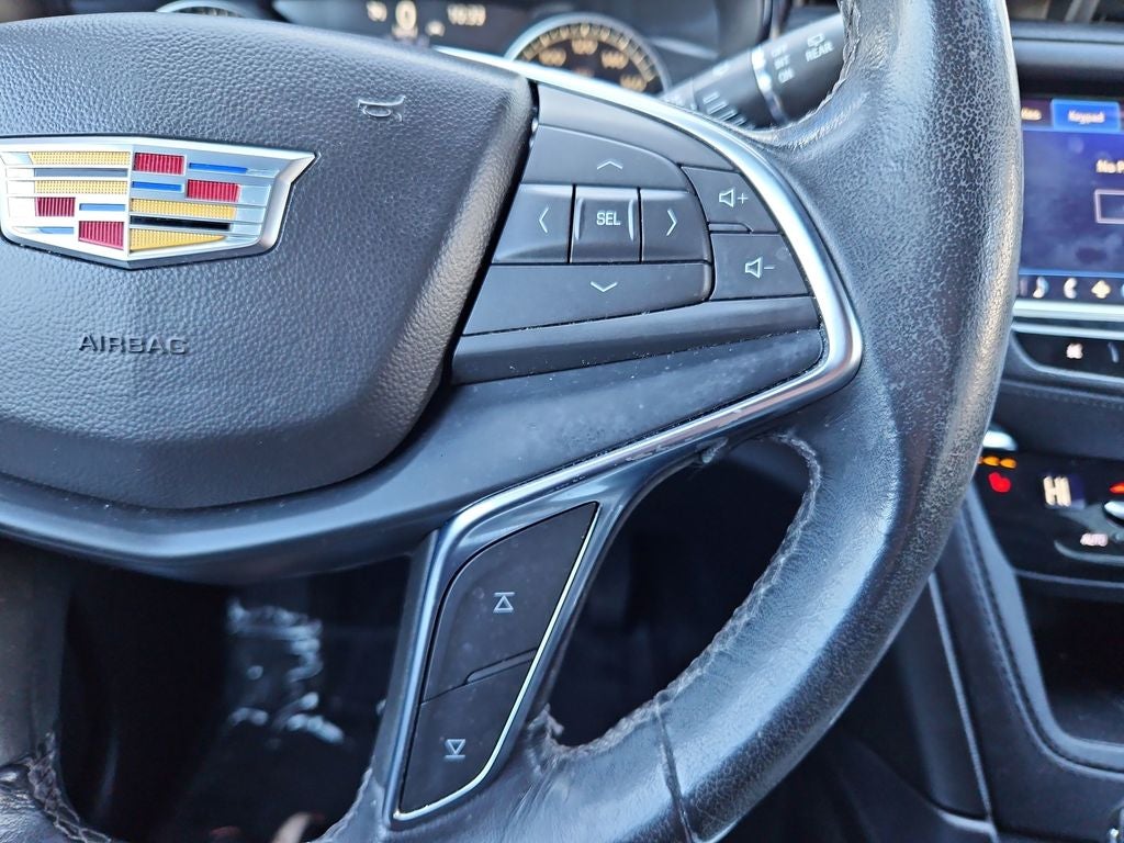 2023 Cadillac XT5 Luxury