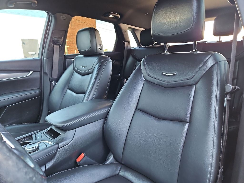 2023 Cadillac XT5 Luxury