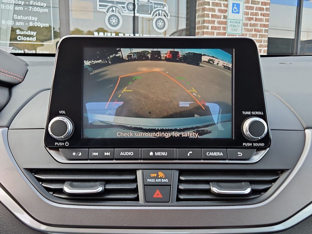 2024 Nissan Altima 2.5 SR