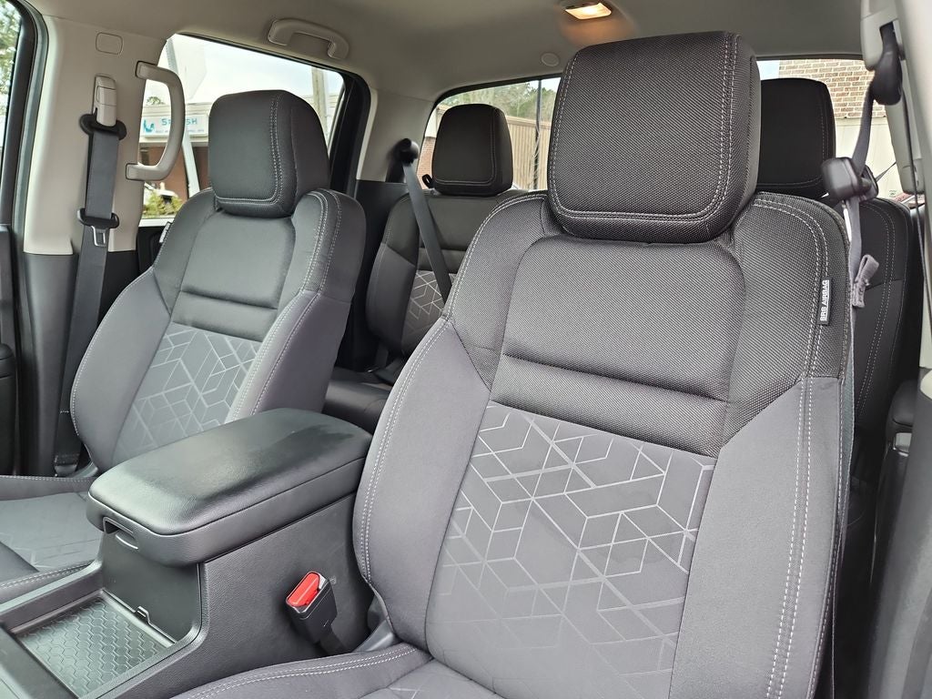 2025 Nissan Frontier SV 2WD Crew Cab