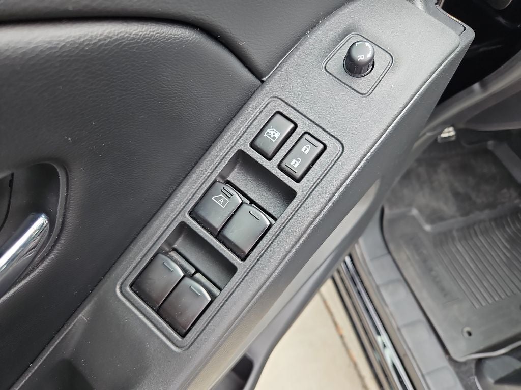 2025 Nissan Frontier SV 2WD Crew Cab