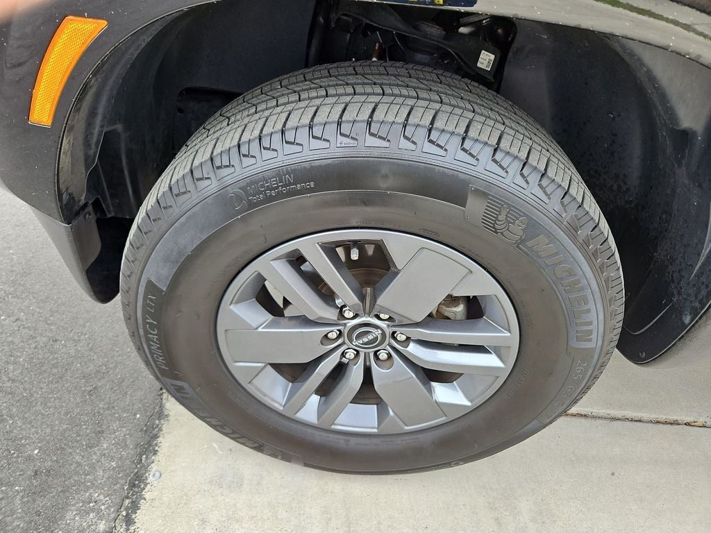 2025 Nissan Frontier SV 2WD Crew Cab