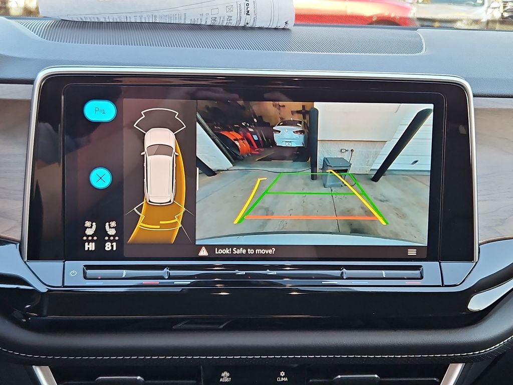 2025 Volkswagen Atlas 2.0T SE w/Technology