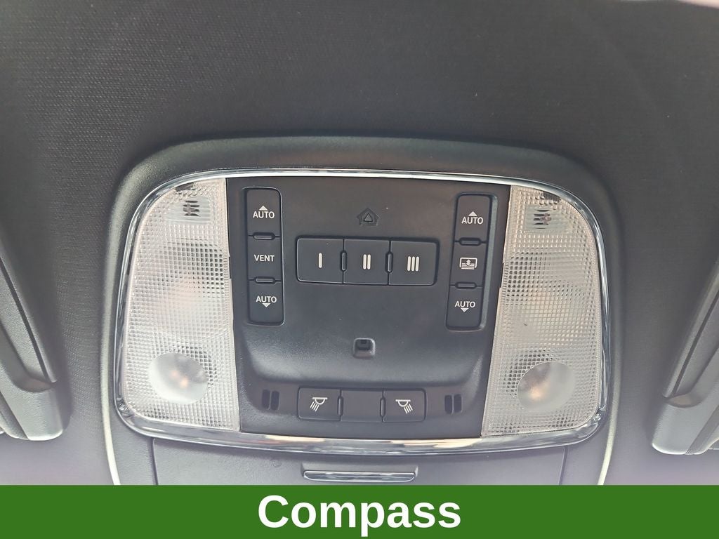 2023 Chrysler 300 S w/ Nav & Panoramic Sunroof