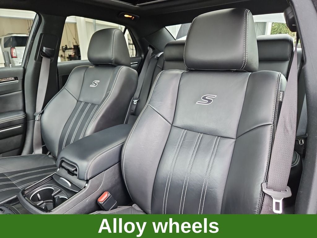 2023 Chrysler 300 S w/ Nav & Panoramic Sunroof