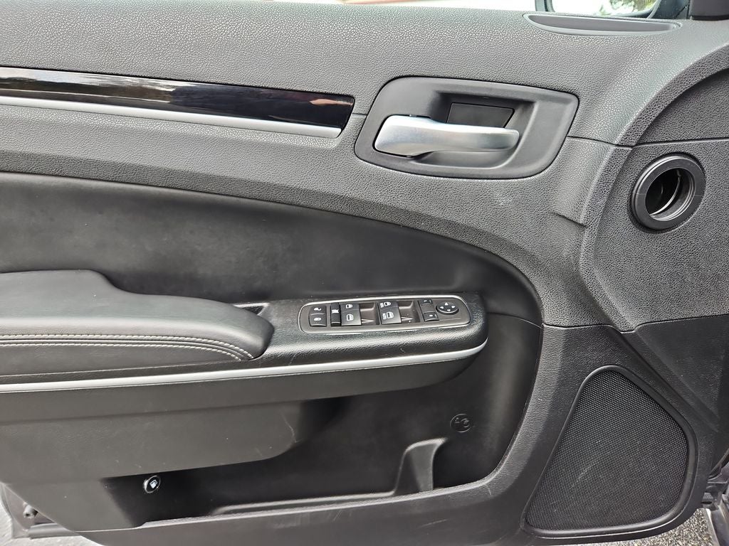 2023 Chrysler 300 S w/ Nav & Panoramic Sunroof