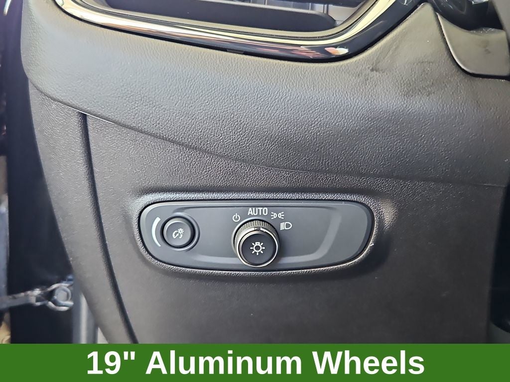 2022 Chevrolet Equinox RS AWD w/ Nav & Sunroof