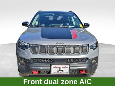 2022 Jeep Compass Trailhawk 4x4 Elite w/ Nav & Panoramic Sunroof