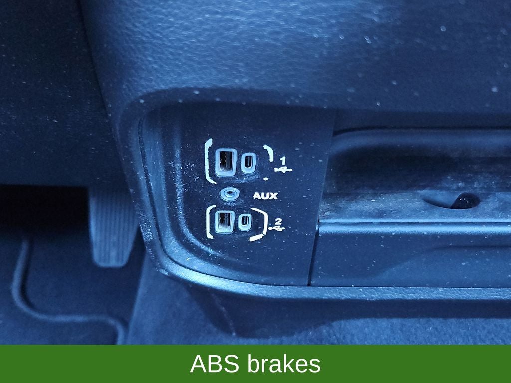 2024 RAM 2500 BIG HORN Crew Cab 4x4 Cummins 6.7L I6 Turbodiesel Crew Cab 4WD 6.7L Turbodiesel