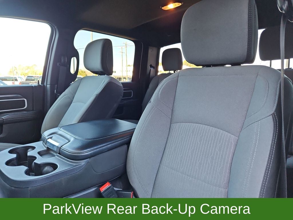 2024 RAM 2500 BIG HORN Crew Cab 4x4 Cummins 6.7L I6 Turbodiesel Crew Cab 4WD 6.7L Turbodiesel