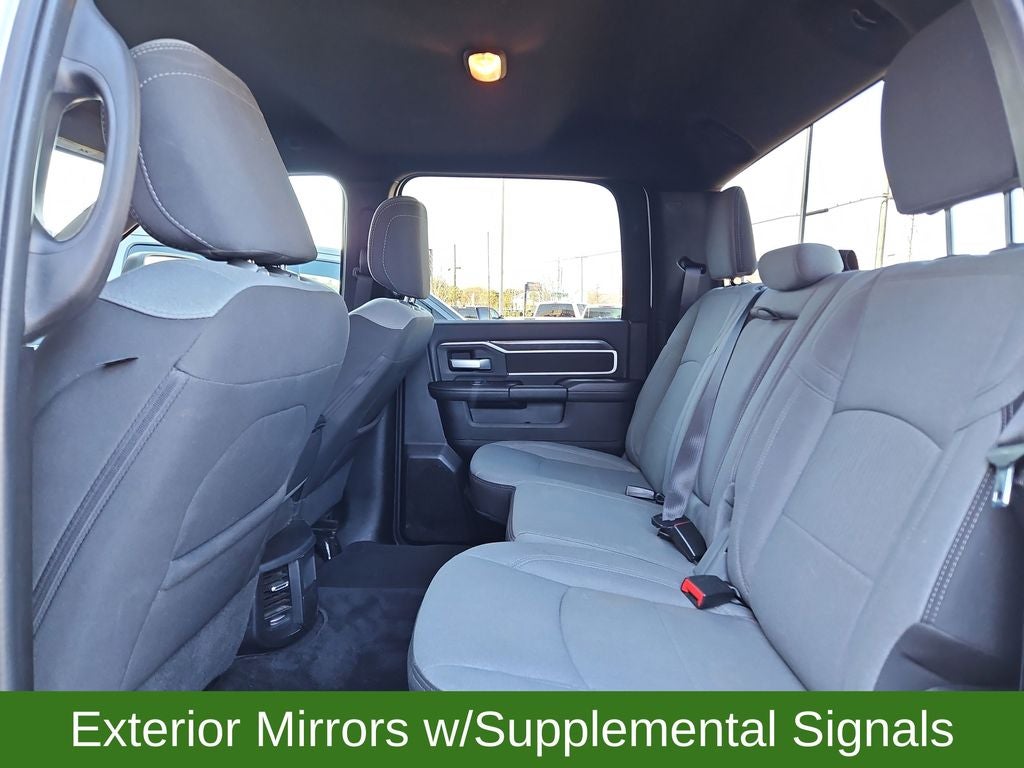 2024 RAM 2500 BIG HORN Crew Cab 4x4 Cummins 6.7L I6 Turbodiesel Crew Cab 4WD 6.7L Turbodiesel