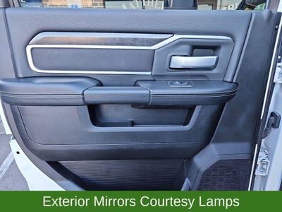 2024 RAM 2500 BIG HORN Crew Cab 4x4 Cummins 6.7L I6 Turbodiesel Crew Cab 4WD 6.7L Turbodiesel