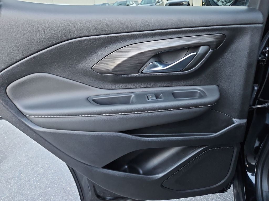 2023 GMC Terrain SLT w/ Tech Pkg. Nav & Skyscape Sunroof