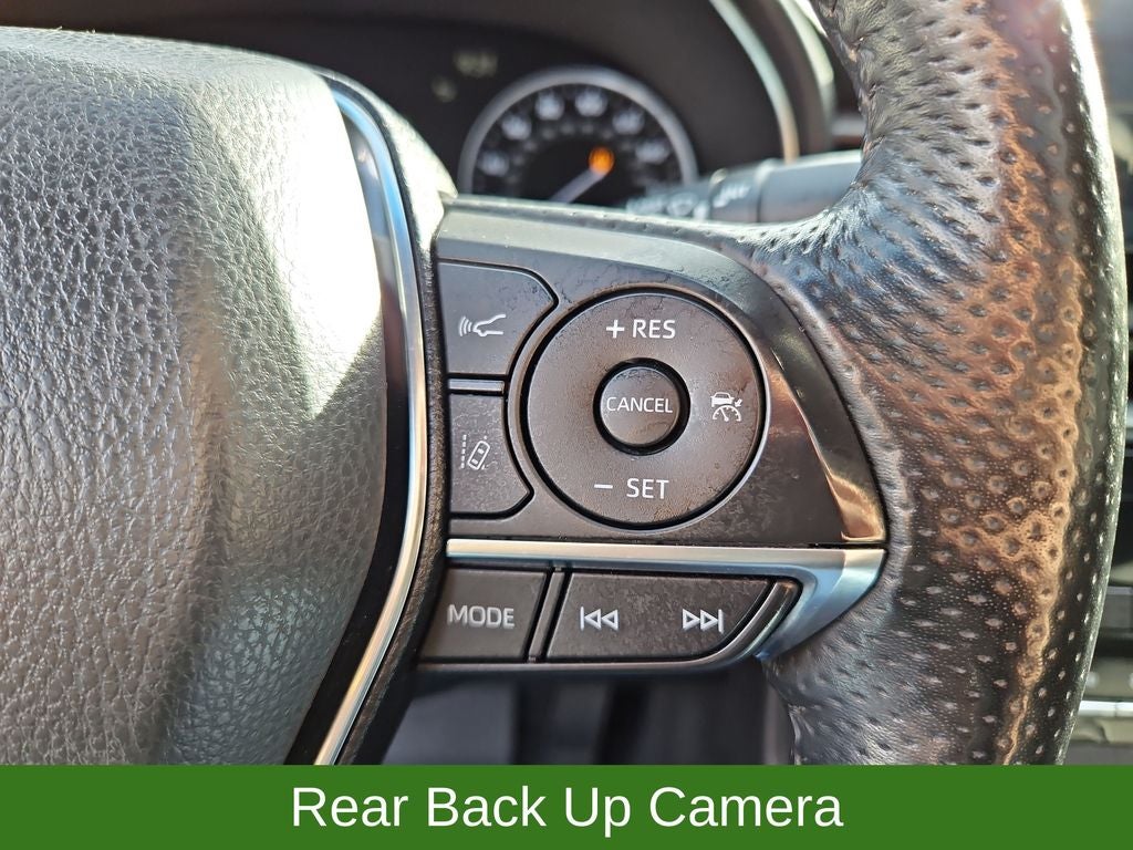 2021 Toyota Avalon Hybrid Limited w/ Nav & Sunroof