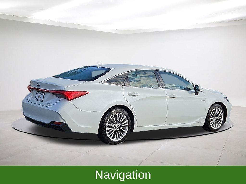 2021 Toyota Avalon Hybrid Limited w/ Nav & Sunroof