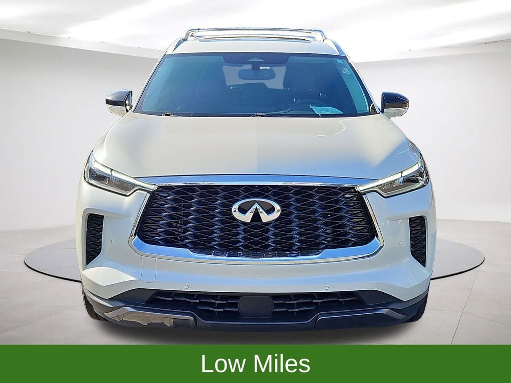 2022 INFINITI QX60 LUXE
