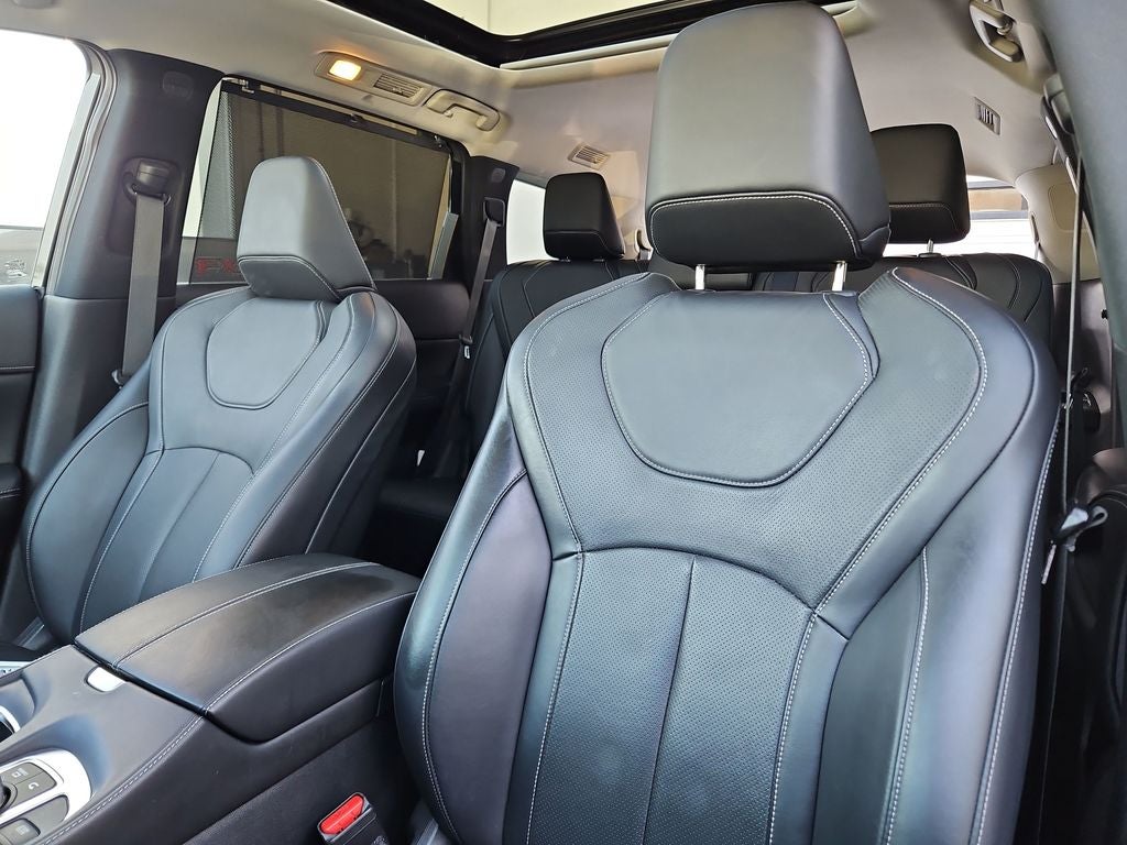 2022 INFINITI QX60 LUXE