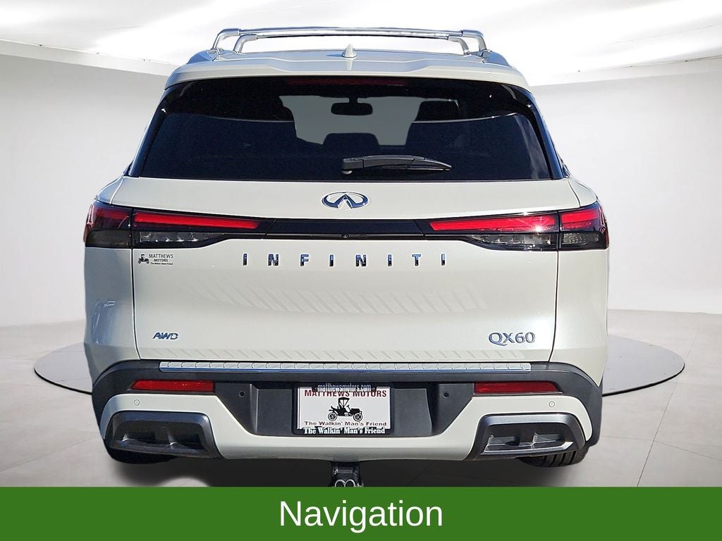 2022 INFINITI QX60 LUXE