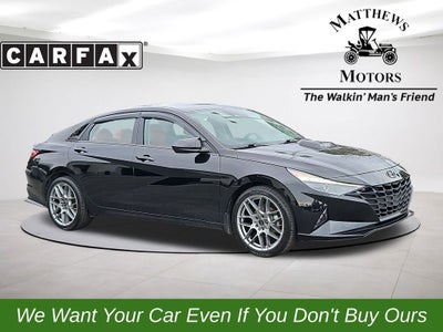 2022 Hyundai Elantra SE