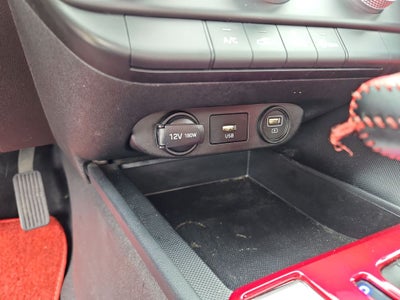 2022 Hyundai Elantra SE