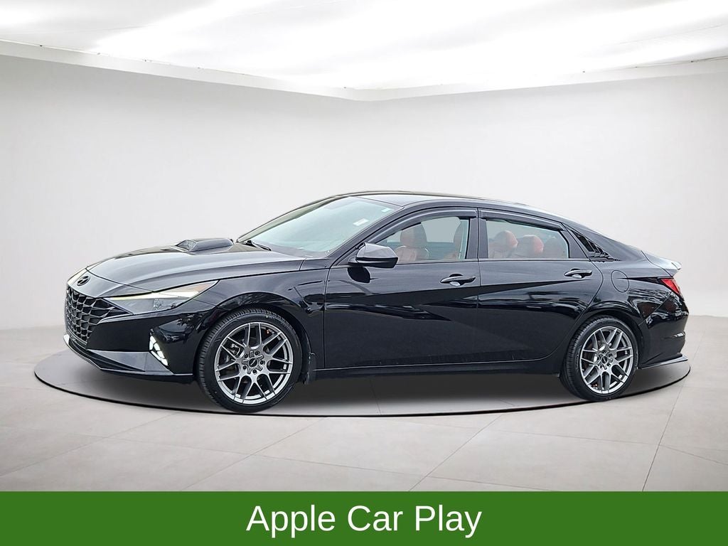 2022 Hyundai Elantra SE