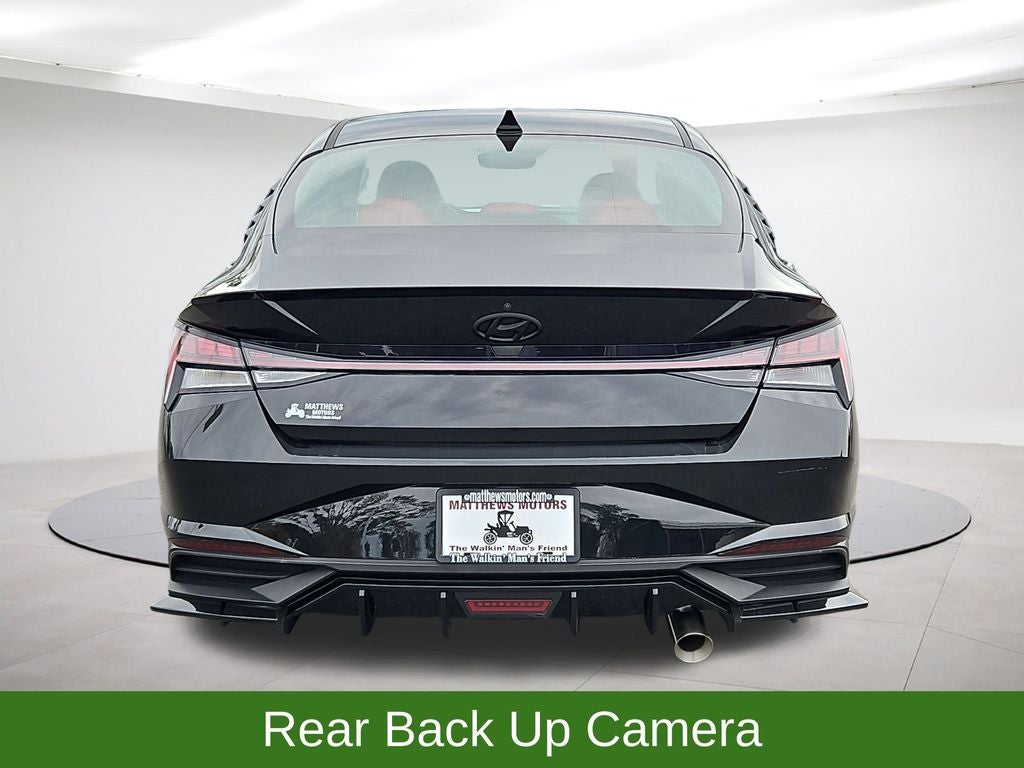 2022 Hyundai Elantra SE