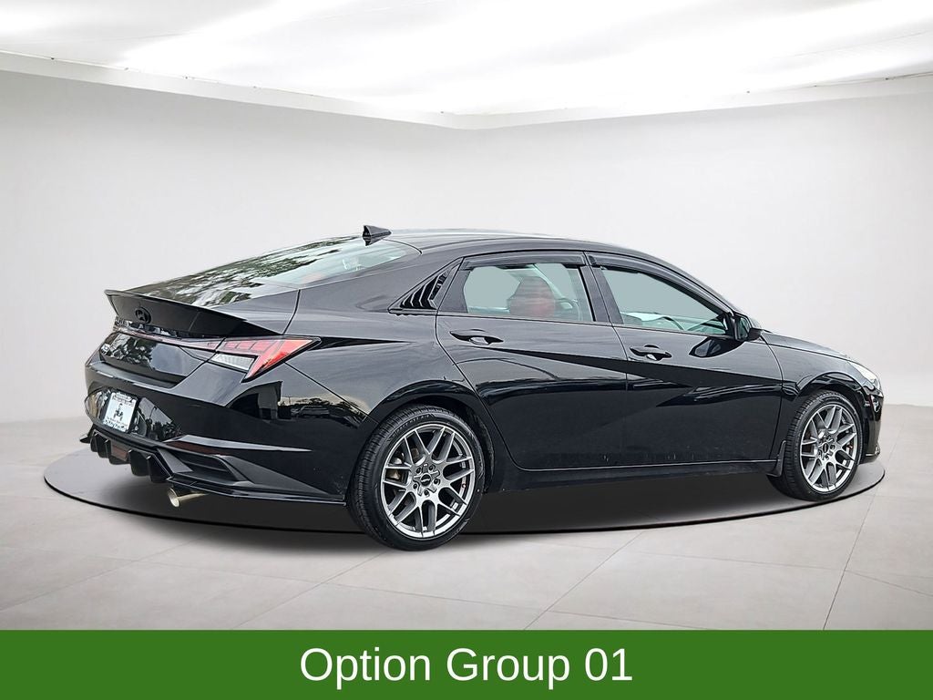 2022 Hyundai Elantra SE