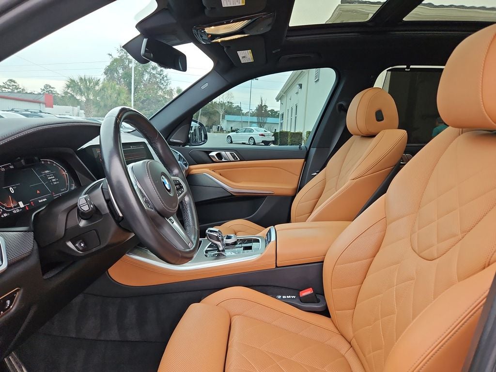 2023 BMW X5 xDrive40i M-Sport w/ Executive Pkg. & Panoramic Su