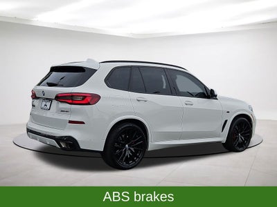 2023 BMW X5 xDrive40i M-Sport w/ Executive Pkg. & Panoramic Su