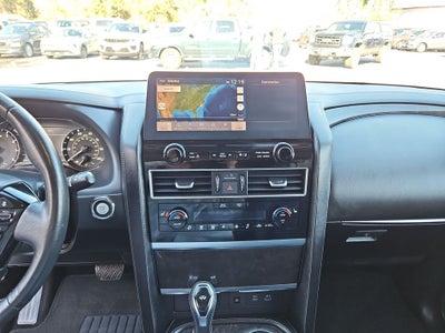 2023 INFINITI QX80 LUXE