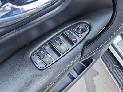 2023 INFINITI QX80 LUXE