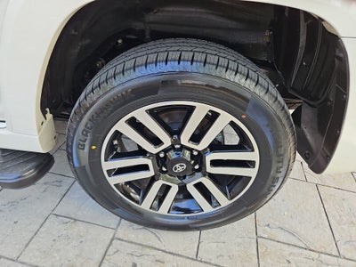 2021 Toyota 4Runner Limited 4wd w/ Nav, Sunroof & 3rd Row