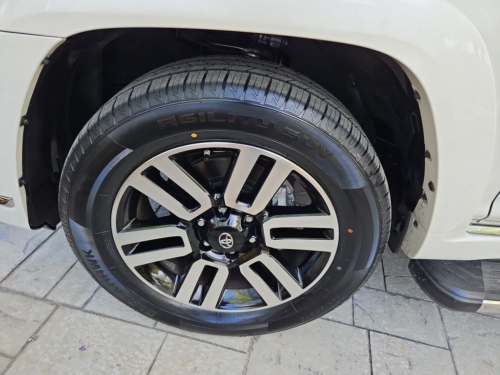 2021 Toyota 4Runner Limited 4wd w/ Nav, Sunroof & 3rd Row