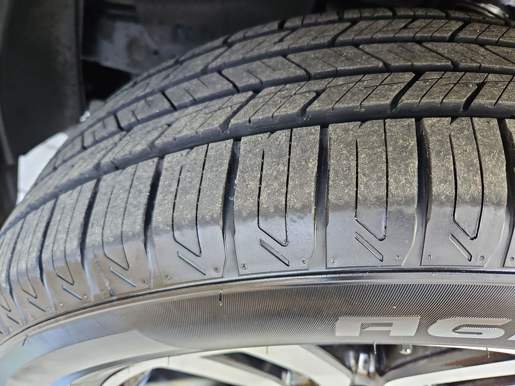 2021 Toyota 4Runner Limited 4wd w/ Nav, Sunroof & 3rd Row