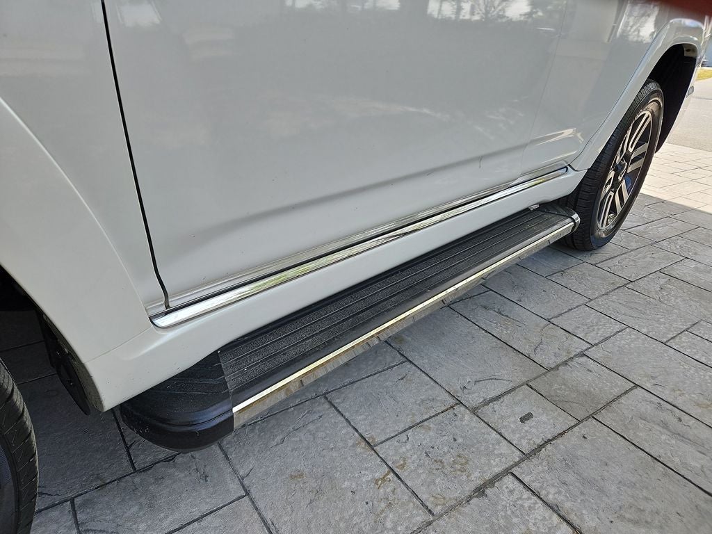 2021 Toyota 4Runner Limited 4wd w/ Nav, Sunroof & 3rd Row