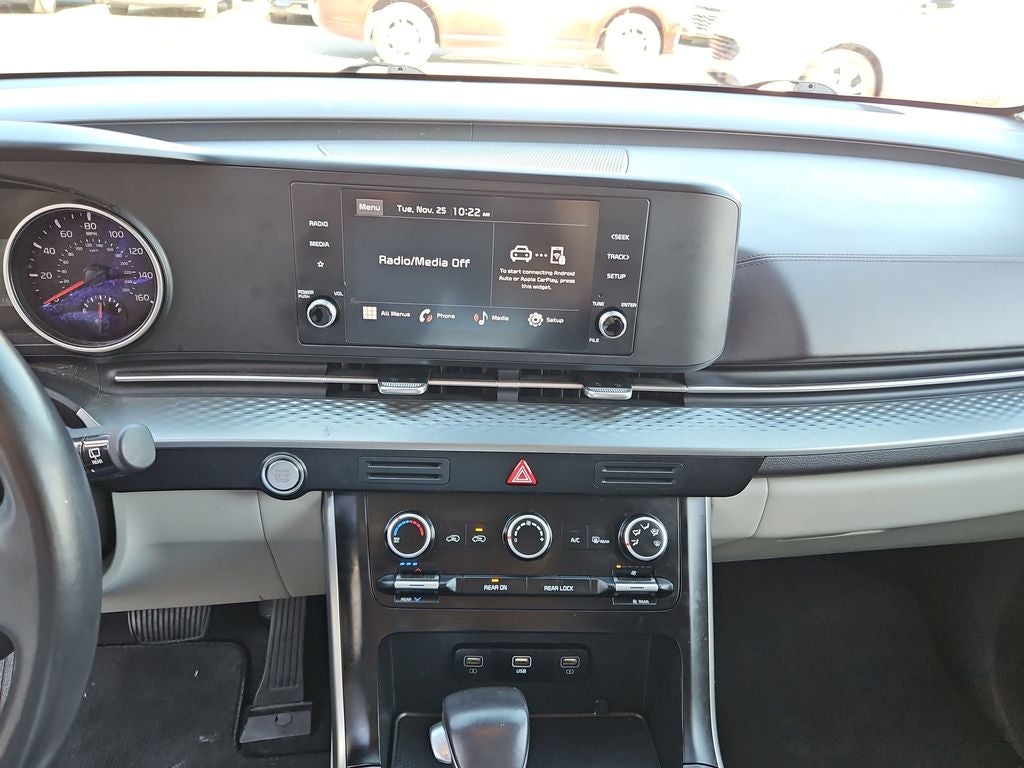 2024 Kia Carnival LX