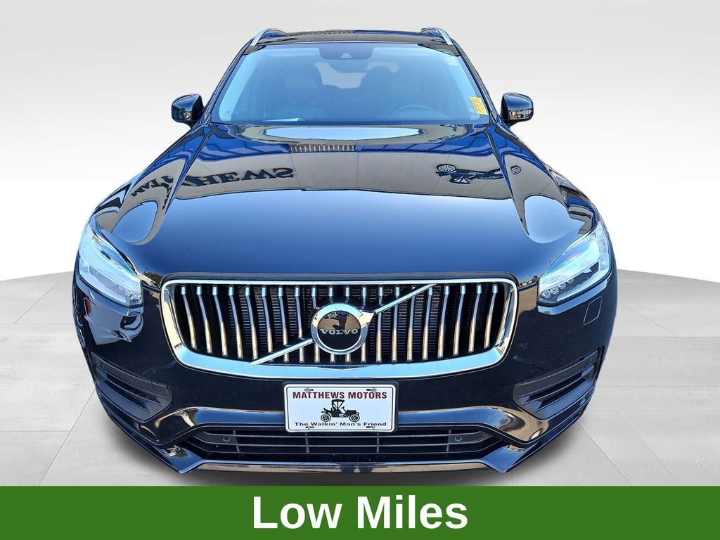 2022 Volvo XC90 T5 Momentum