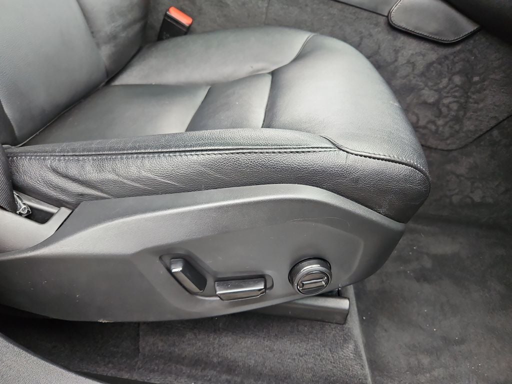 2022 Volvo XC90 T5 Momentum