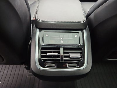 2022 Volvo XC90 T5 Momentum