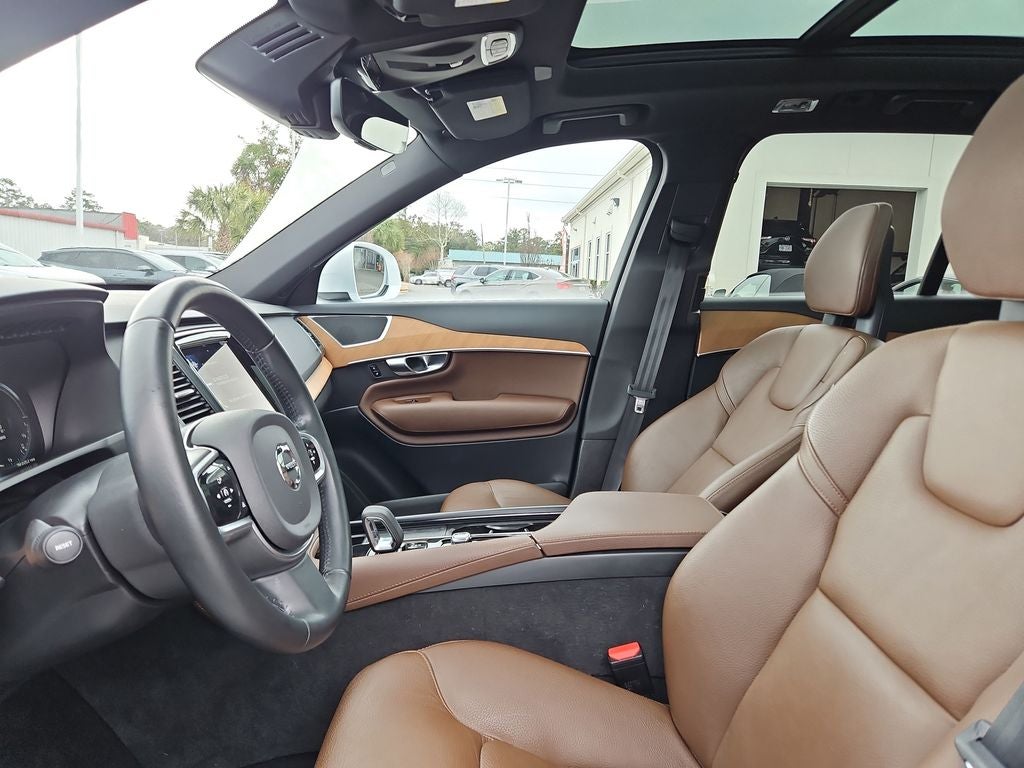 2022 Volvo XC90 Recharge Plug-In Hybrid T8 Inscription Expression 7 Passenger