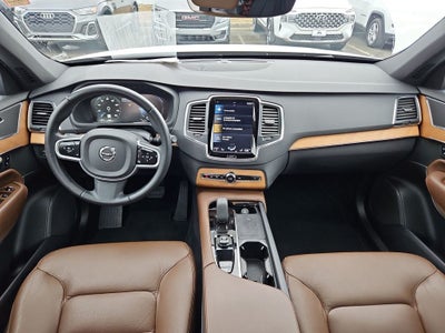 2022 Volvo XC90 Recharge Plug-In Hybrid T8 Inscription Expression 7 Passenger