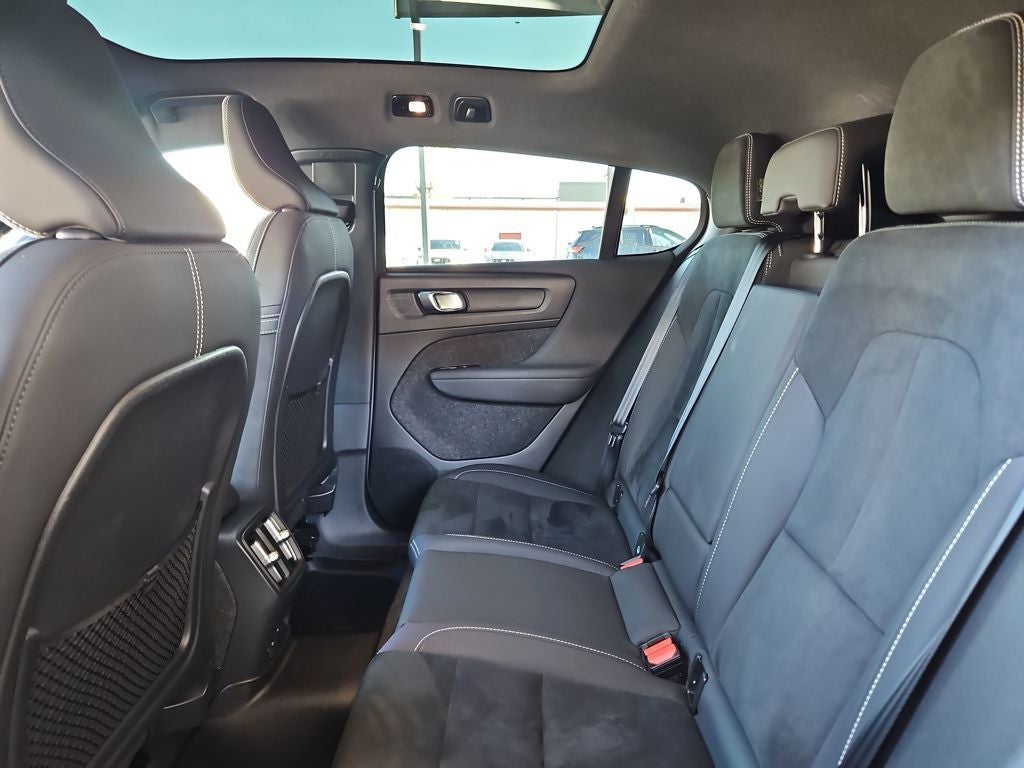 2023 Volvo C40 Recharge Pure Electric Ultimate