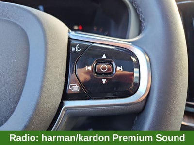 2023 Volvo XC60 B5 Plus Bright Theme