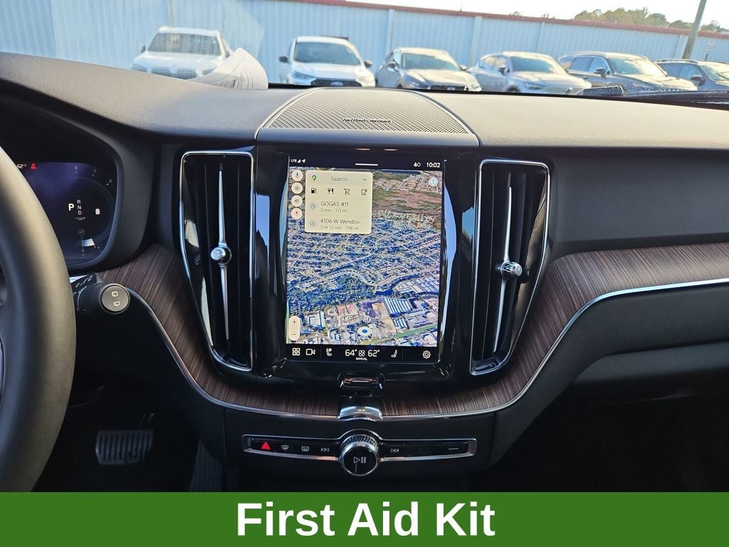 2023 Volvo XC60 B5 Plus Bright Theme