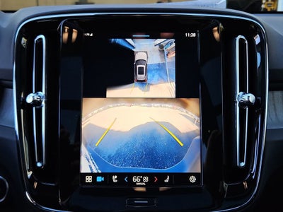 2024 Volvo XC40 B5 Plus Dark Theme